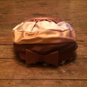 Vintage late 50s early 60s silk pill box hat
